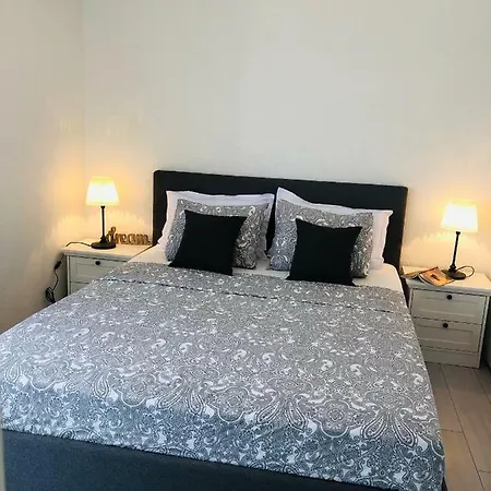 Διαμέρισμα Apartman Grbic Sreser